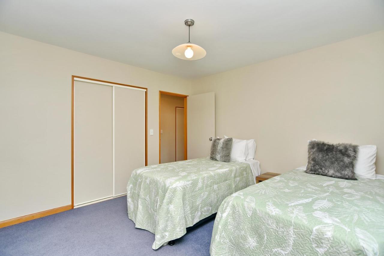 Watson Street - Bookahome Akaroa Buitenkant foto